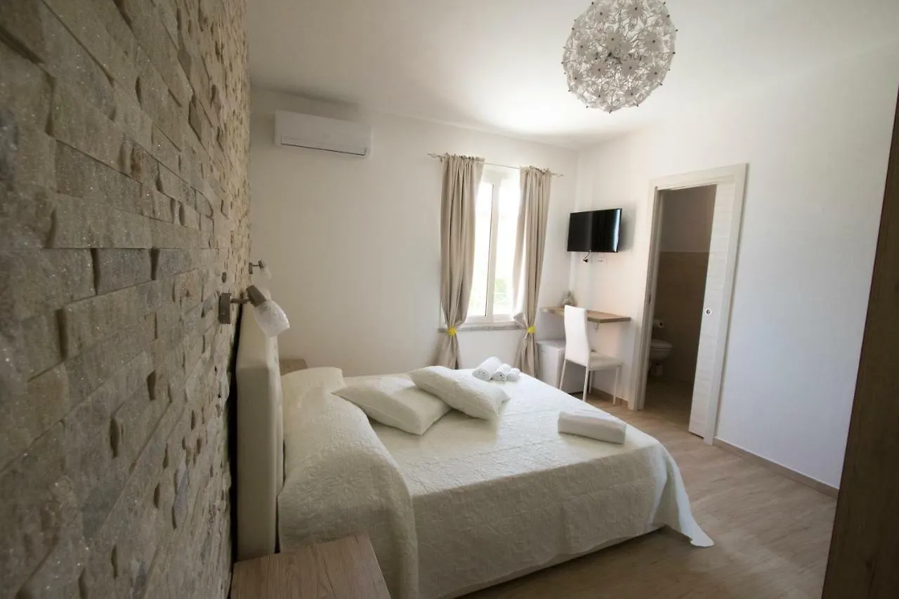 B&B Sole E Luna San Teodoro  0*, San Teodoro (Sardinia) Italia