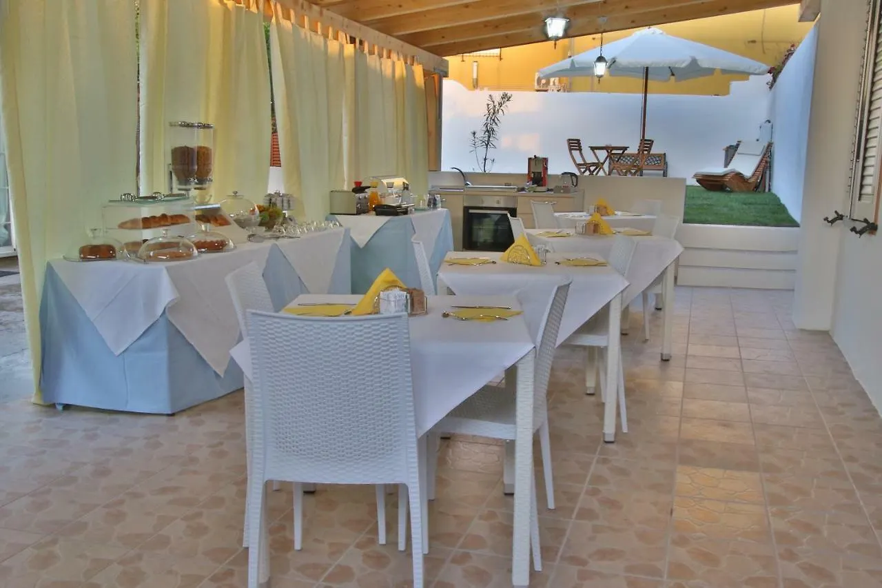 B&B Sole E Luna San Teodoro