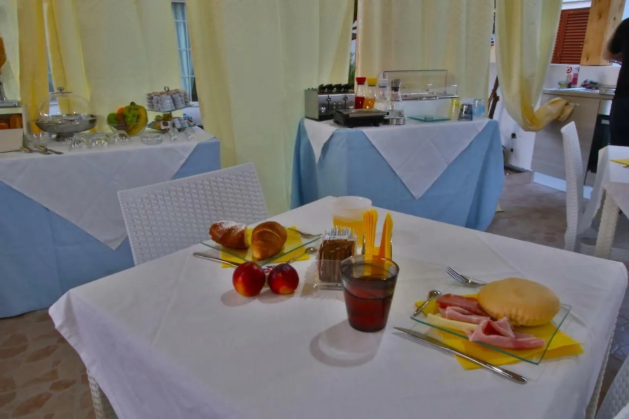 Bed & Breakfast B&B Sole E Luna San Teodoro  Itálie