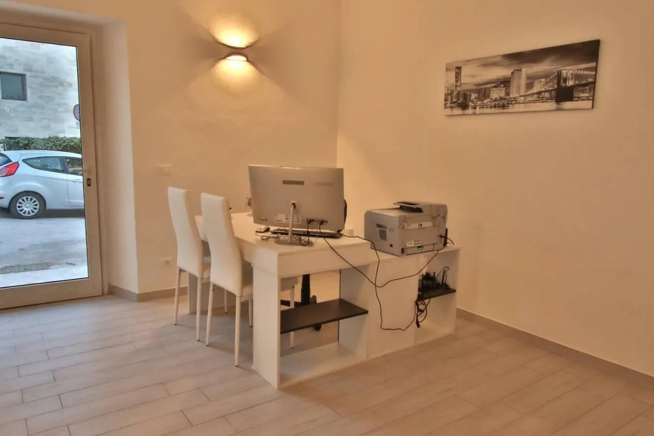 Bed and breakfast B&B Sole E Luna San Teodoro